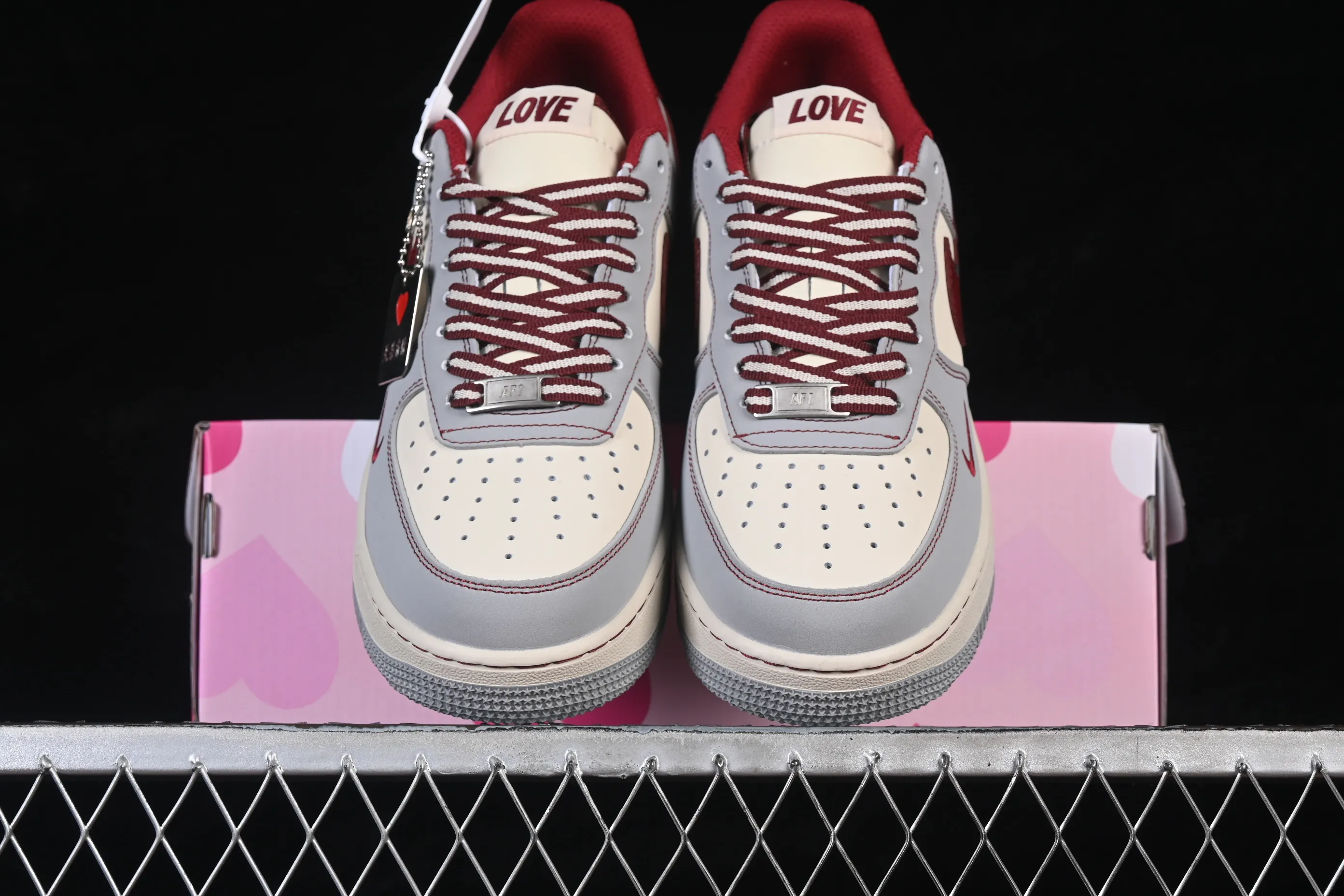 All Categories Nk Air Force 1 Air Force Series Nk Air Force 1 Low Air Force Low Nike Air Force 1'07 Low Valentine's Day Limited Soot Red Marks Air Force One Low Casual Shoes NH0601-540